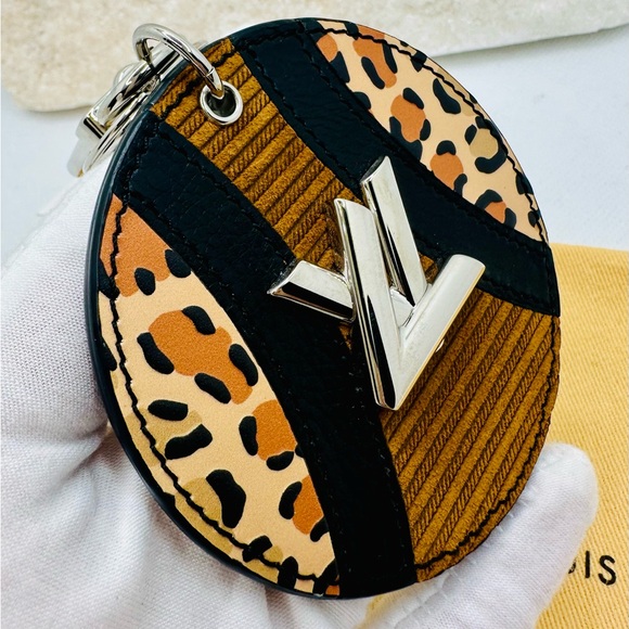 EUC Louis Vuitton Monogram Canvas Corduroy Patchwork Bag Charm - Picture 5 of 16